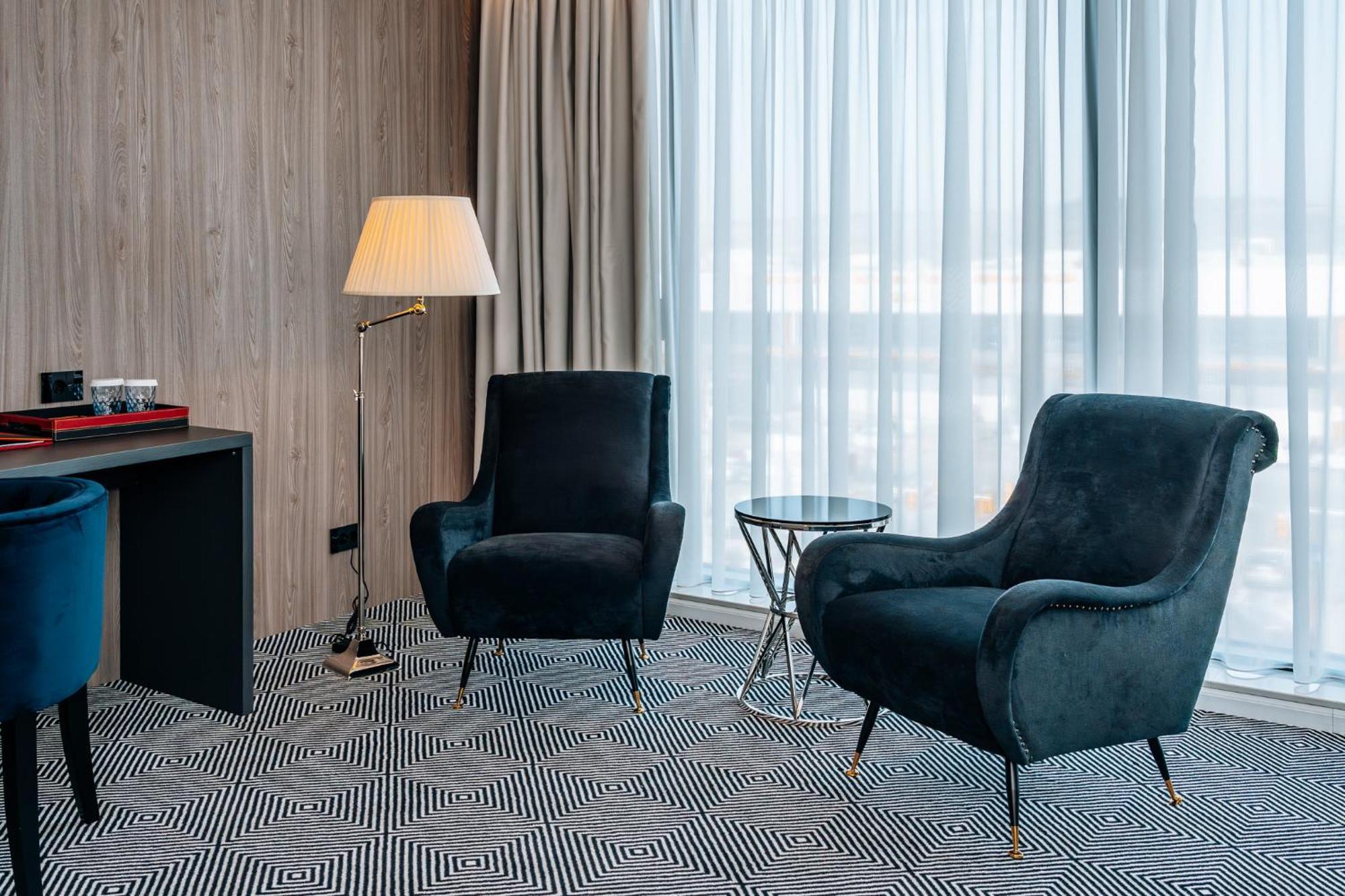 Sky Airport Hotel Cluj-Napoca Ngoại thất bức ảnh
