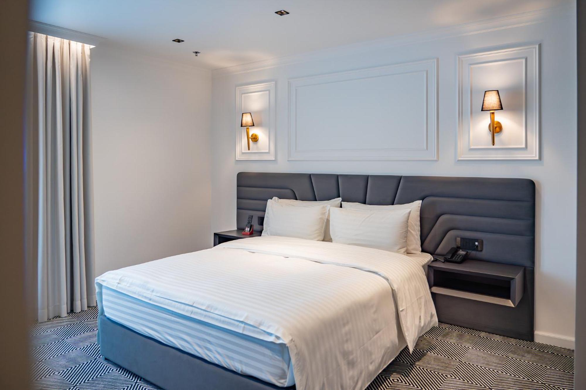 Sky Airport Hotel Cluj-Napoca Ngoại thất bức ảnh